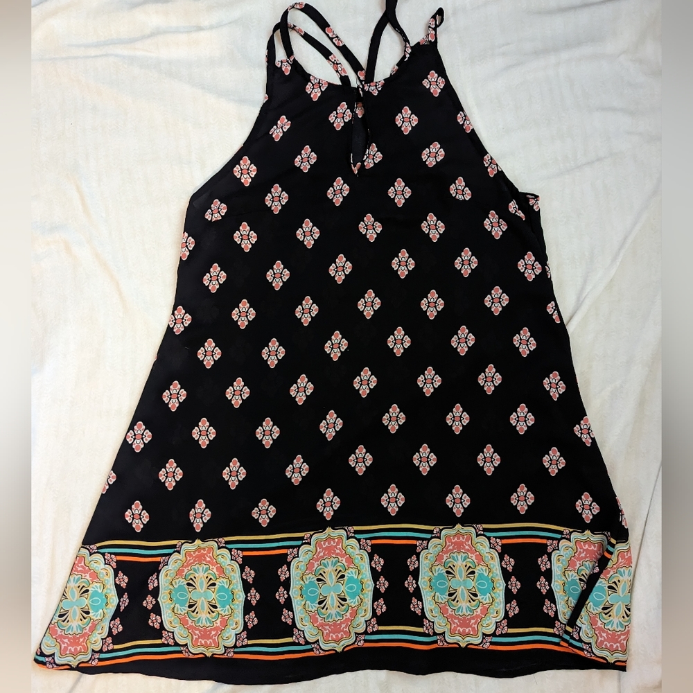 A line dress with keyhole in front